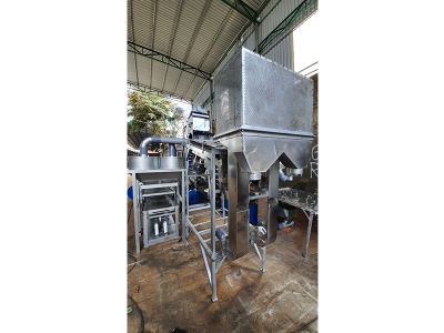 Cashew Cutter Machine 03